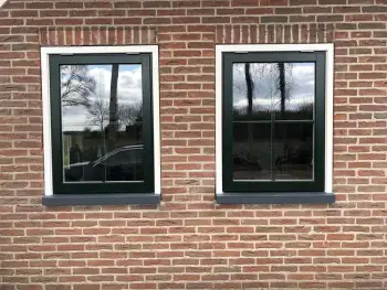 Nieuwe houten ramen en kozijnen gemaakt voor boerderij in Dwingeloo
