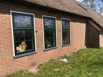 Nieuwe houten ramen en kozijnen gemaakt voor boerderij in Dwingeloo